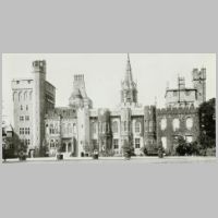 Burges, Cardiff Castle, photo Internet Archive Book Images, Wikipedia.jpg